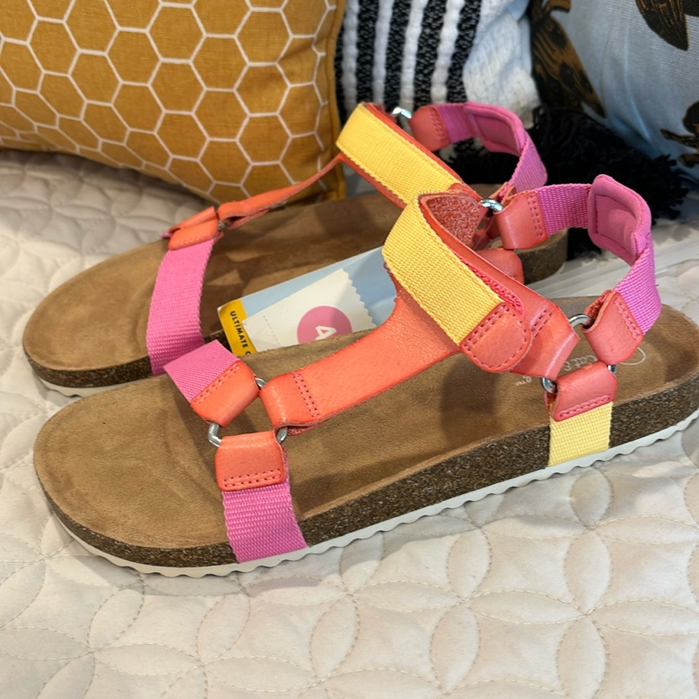 Cat & Jack Pink Val strap comfort foot as sandals Kids size 4